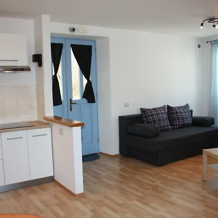 Nirvana Apartman